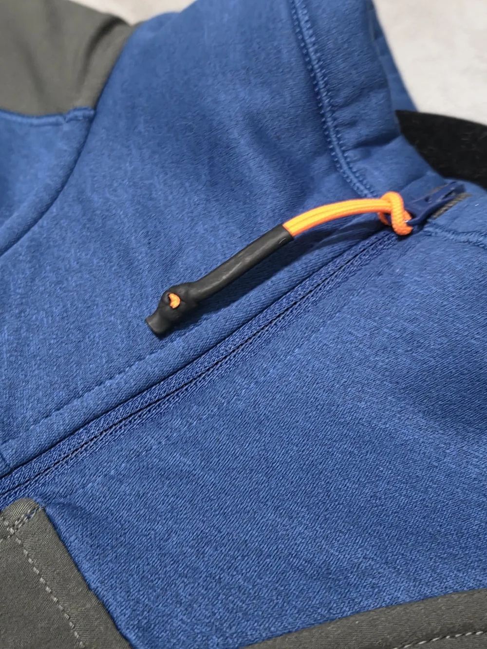 North Face Retro Men's Blue Quarter-Zip Pullover with Gray Shoulder Panel